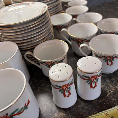 Poinsettia and Ribbon China