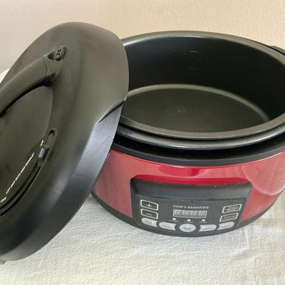 Cook's Essentials Pressure Cooker