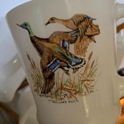 FireKing Game bird mug Set