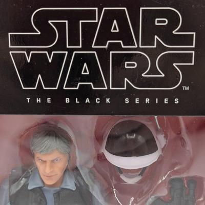 LOT 101: Hasbro, Star Wars The Black Series NIB, The Rebel Trooper, Battle Droid, Clone Trooper Echo, Range Trooper & Marrok Action...