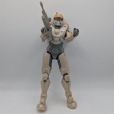 LOT 106: Legend Of Zelda Skyward Sword-Servo Action Figure, Halo Infinite Master Chief With Grappleshot Statue, Master Chief With Rifle...