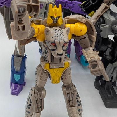 LOT 107: Hasbro Transformers Generations Legacy Series Action Figures, Siege Skytread, Nightprowler, Ramjet, The Real Ghostbusters &...