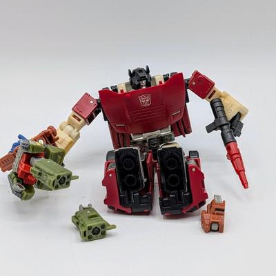 LOT 109: Hasbro Transformers, Golden Lagoon, Siege Sg-13 & More Transformer Action Figures/Robots.