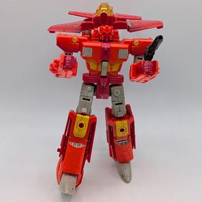 LOT 109: Hasbro Transformers, Golden Lagoon, Siege Sg-13 & More Transformer Action Figures/Robots.