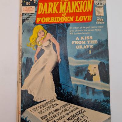 LOT 112: DC Comics Sinister House, Dark Mansion, Swamp Thing & More Vintage 1970's-1980's