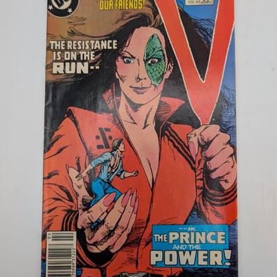 LOT 112: DC Comics Sinister House, Dark Mansion, Swamp Thing & More Vintage 1970's-1980's