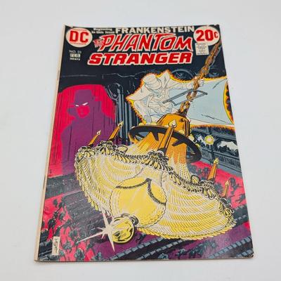 LOT 116: DC Comics Phantom Stranger Vintage Early To Mid 1970's