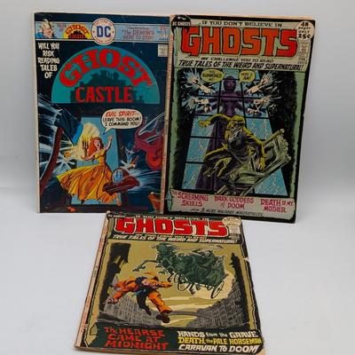 LOT 117: DC Comics Ghosts Vintage Early To Mid 1970's