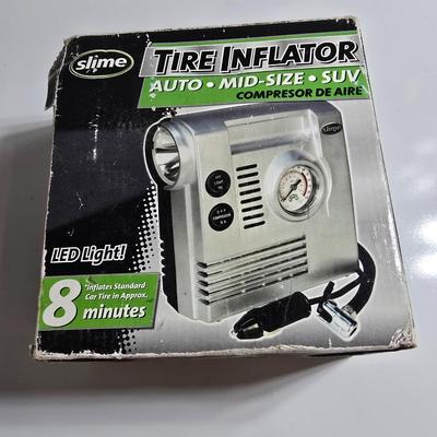 Tire Inflator, Bungee Cord Kit & Trailer Accessories Lot