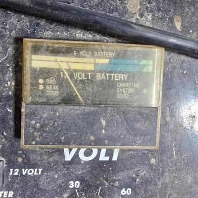 Schumacher Manual Battery Charger & Starter – 6V/12V