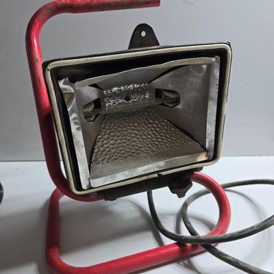 Work Lights – Pair of Portable Halogen Shop Lights