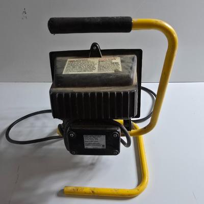 Work Lights – Pair of Portable Halogen Shop Lights