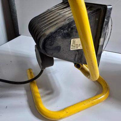 Regent 500 Watt Halogen Worklights – One New, One Used