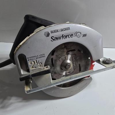 Black & Decker Sawforce 300 Circular Saw – 2.5 HP