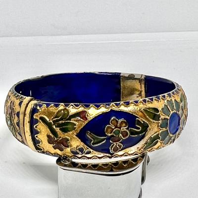2 Vintage Bracelets - Mother of Pearl, Cloisonne