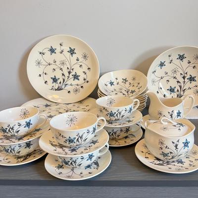 Vintage MCM Johnson Bros. Titania Blue Dinnerware 32 Pc Set