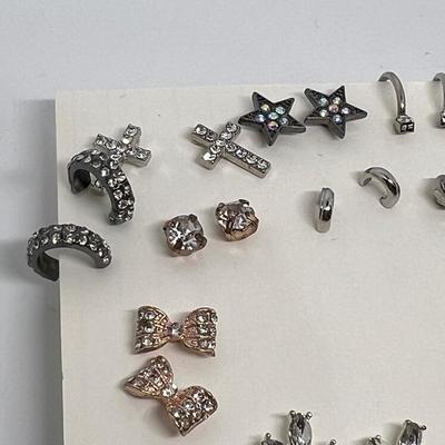 Big Mixed Jewelry Lot 19 Pairs Pierced Earrings + 2 Barretts