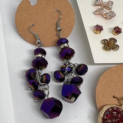 Big Mixed Jewelry Lot 19 Pairs Pierced Earrings + 2 Barretts