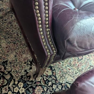 Classic Leather Chair & Foot Stool (LR)