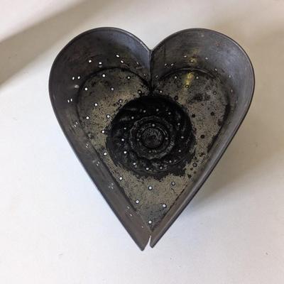 Antique Primitive Farmhouse American Heart Shaped Tin Cheese Strainer Round Grater (L)
