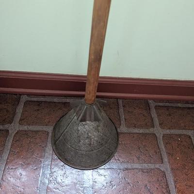 Antique Rapid Washer Hand Clothes Laundry Plunger (L)