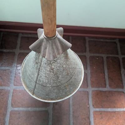 Antique Rapid Washer Hand Clothes Laundry Plunger (L)
