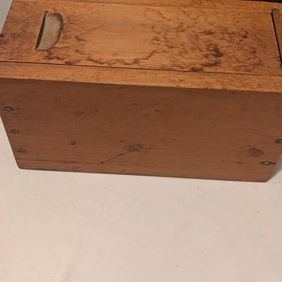 Primitive Wooden Farmhouse Box (B)