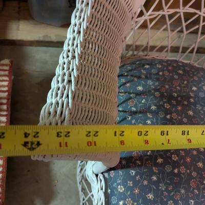 Wicker Lounge Chair (B)