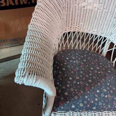 Vintage Wicker Chair (B)