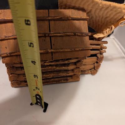 Antique Wooden Primitive Sugar Bucket Vintage Handmade Folk Art Miniature Rustic Log Cabin (B)