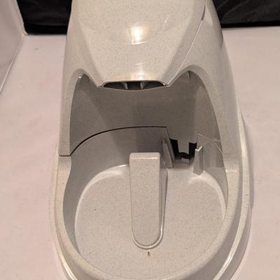 Drinkwell Pet Fountain (B)