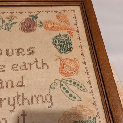 Pair Of Embroidered Wall Decor (B)
