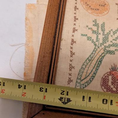 Pair Of Embroidered Wall Decor (B)