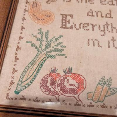 Pair Of Embroidered Wall Decor (B)
