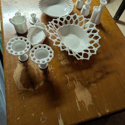 Vintage Westmoreland Glass White Milk Glass Dishes (B)