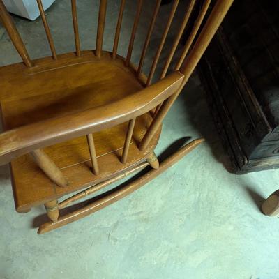 Vintage Nichols & Stone Mid Century Classic Oak Rocking Chair (B)