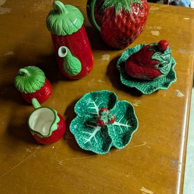 Ceramic Strawberry Teapot Set (B)
