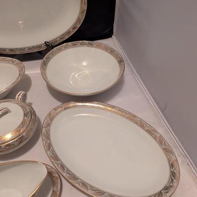 Noritake China Japan Pattern GRETA 5272 Serving Dishes (B)