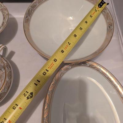 Noritake China Japan Pattern GRETA 5272 Serving Dishes (B)