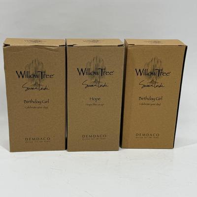 Lot of 4 Willow Tree Wood Resin Figurines with boxes friend birthday