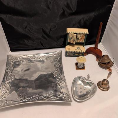 Home Decor Items (B)