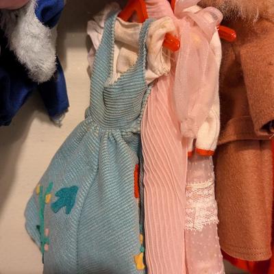 1960's Mattel Ponytail Barbie Carrying Case With Accessories #2 (B)