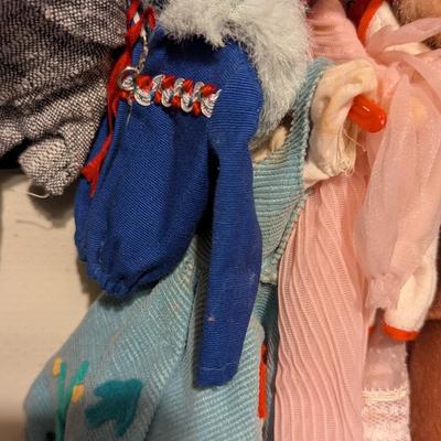 1960's Mattel Ponytail Barbie Carrying Case With Accessories #2 (B)