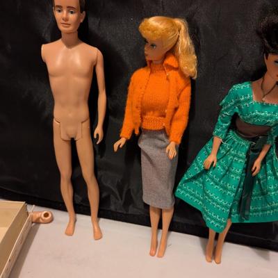 1968 Midge - Barbie #8 & #37 (B)