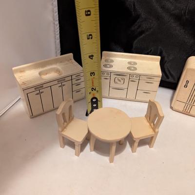 Strombecker Cream Wooden Kitchen Dollhouse Furniture - A (B)