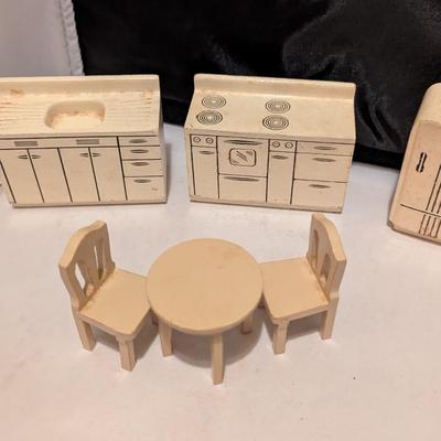 Strombecker Cream Wooden Kitchen Dollhouse Furniture - A (B)