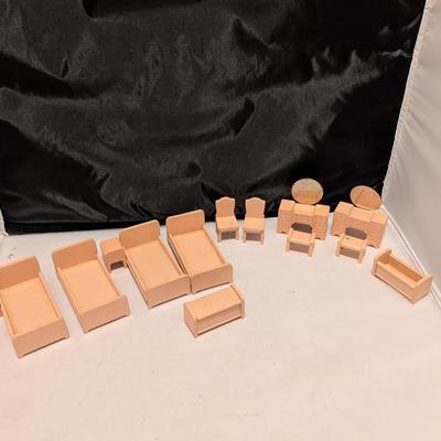 Strombecker Cream Wooden Bedroom Furniture - C (B)