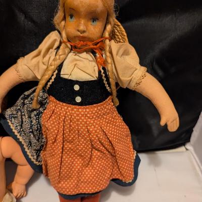 Vintage Collectible Dolls 1960's & The Sun Rubber Co. Doll - D (B)