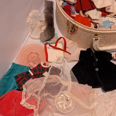 Vintage Doll Carrier & Accessories 1960's (B)