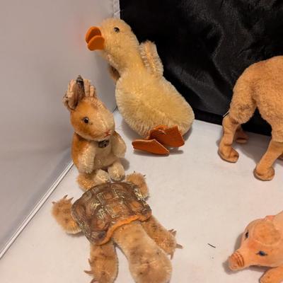 Collectible Steiff Animals - I (B)